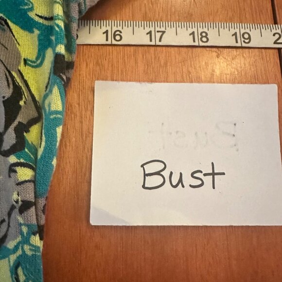 Forever 21 Vintage Y2K2000s  Floral cardigan Sweater decorative Button - Picture 3 of 7